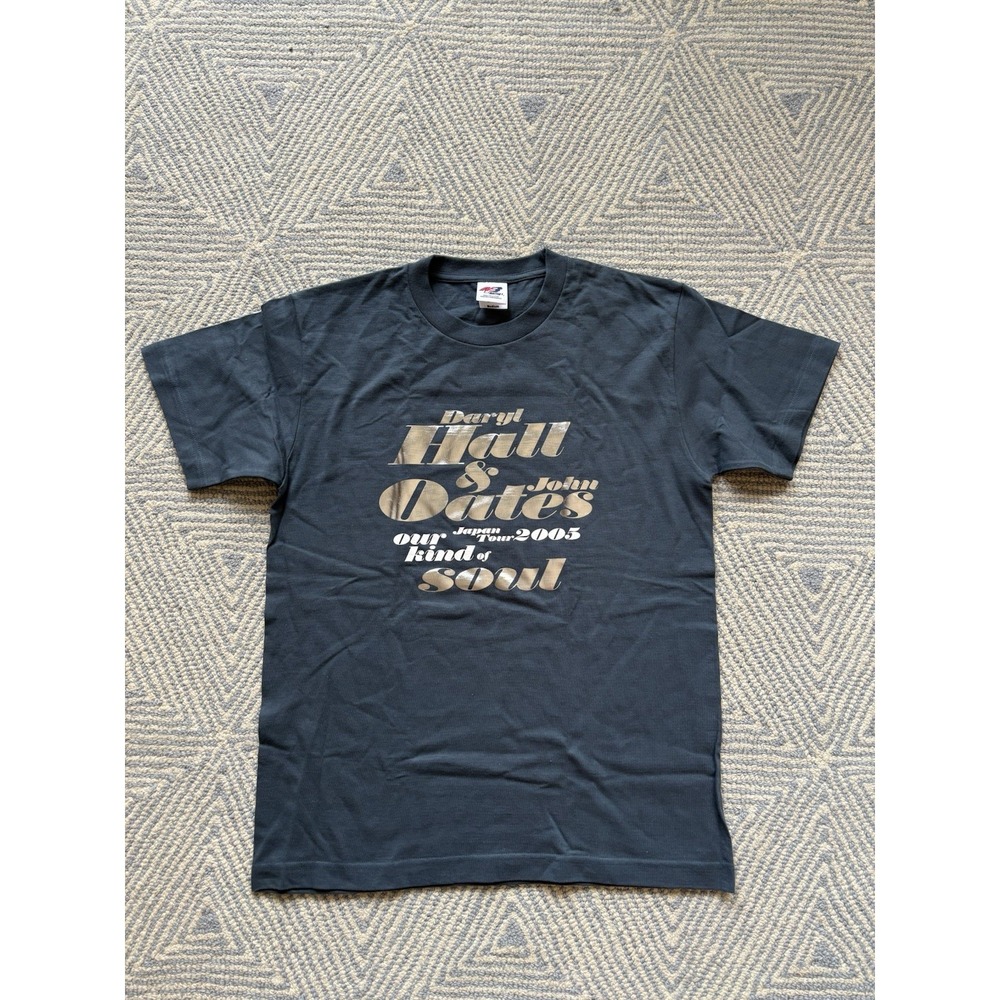 Hall & Oates Japan Tour T-Shirt 2005 - Green/White/Silver - Medium‎